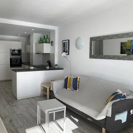 Europa 69 Apartment *